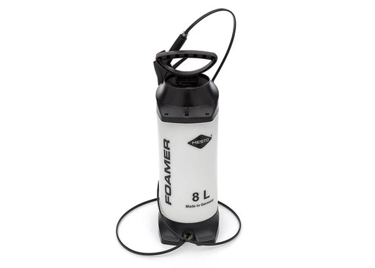 photo showing the 8 litre foaming sprayer complete with hose and spray gun
