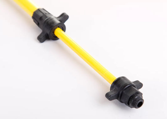 photo showing a close up of the threaded end of the 2.5 metre telescopic lance