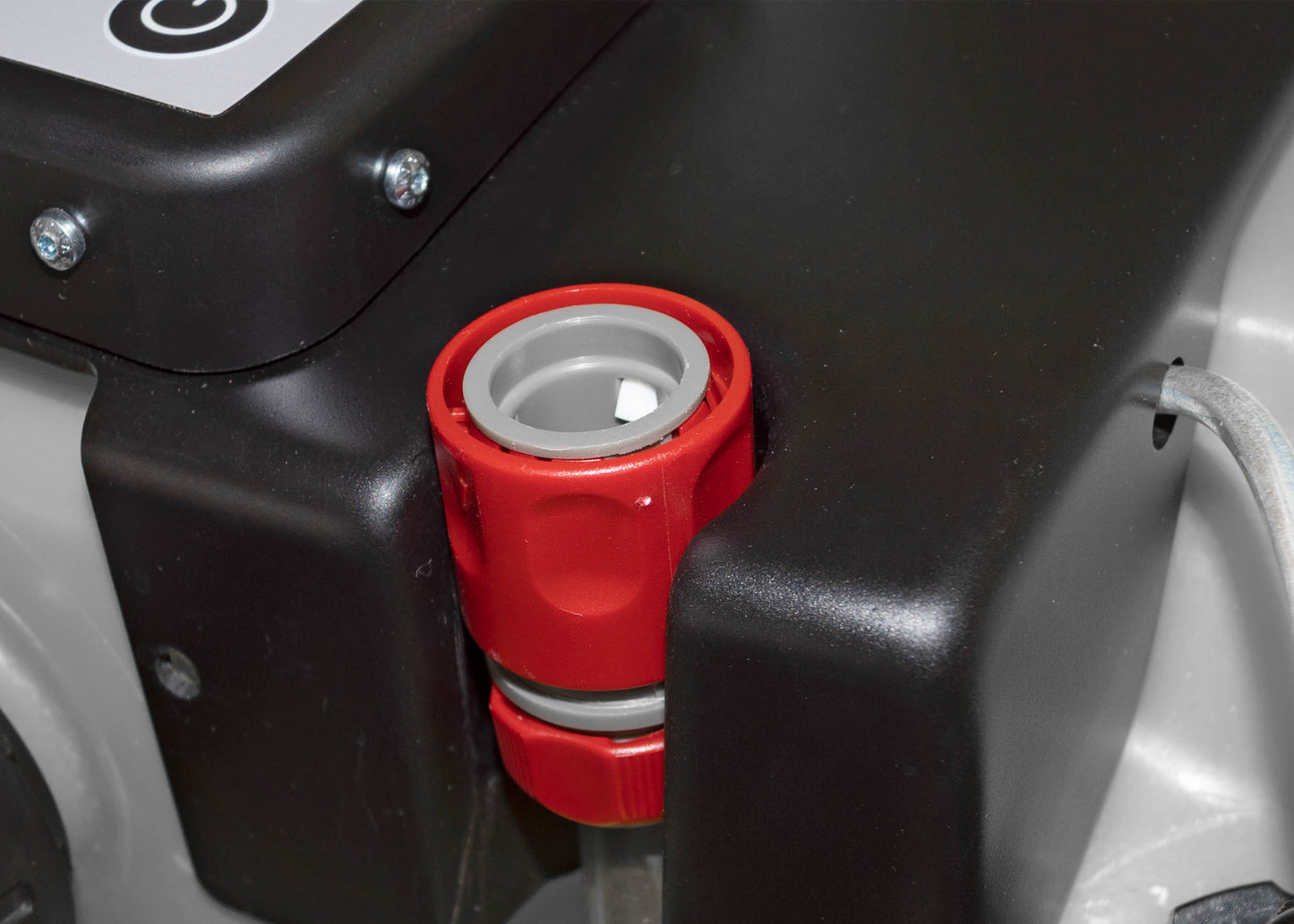 photo showing the storage of the water hose when not in use