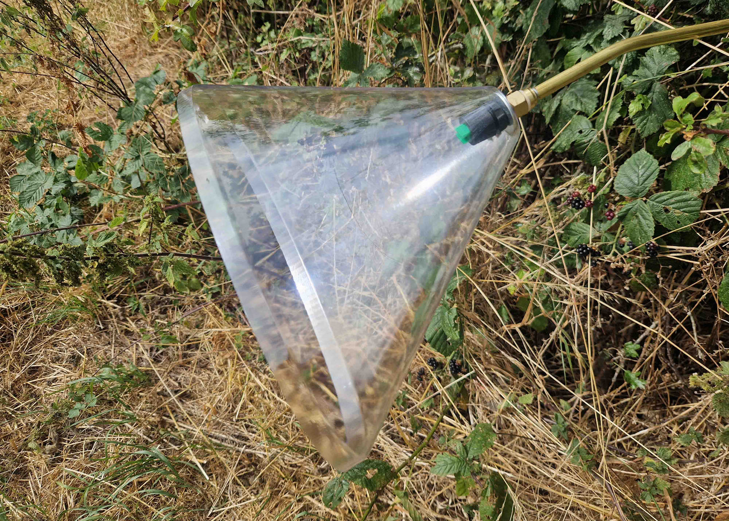spray hood to reduce drift and waste when spraying with our garden sprayers